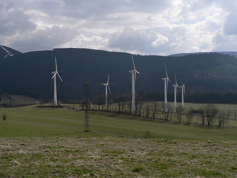 Větrné elektrárny (foto: Martin Vavřík, public domain)